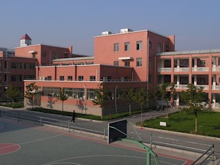 学校报告厅